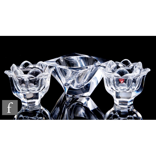 922 - A 20th Century Orrefors clear crystal Tornado bowl, designed by Jan Johansson, of square wrythen for... 