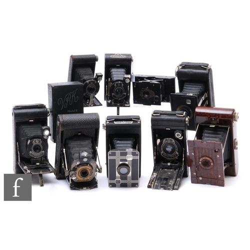 113 - An assorted collection of Kodak Folding cameras, to include three No. 1 Folding Pocket cameras, a Ve... 