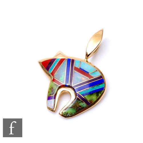 704 - A modern 14ct multi stone pendant modelled as a bear, set with opal, lapis lazuli, carnelian, width ... 