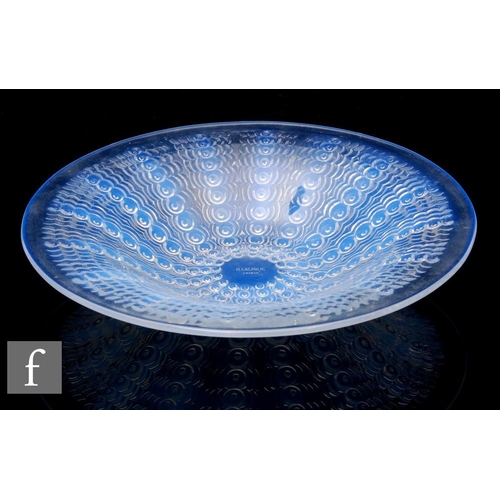 493 - Rene Lalique - An Oursins bowl, pattern no.10-3041, circa 1935, with radial panels of wave lines and... 