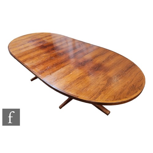 752 - In the manner of John Mortensen for Heltborg - An HM55 style Rio rosewood veneered dining or confere... 