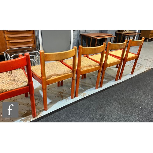 725 - Vico Magistretti - Cassina - A set of six Carimate chairs with red stained beech frames and woven gr... 