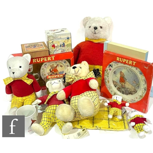 4474 - A collection of assorted Rupert merchandise, to include a Wedgwood Four Piece Gift Set, boxed, Wedgw... 