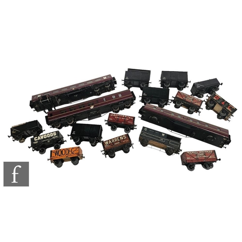 4072 - A collection of O gauge rolling stock and passenger coaches, to include some kit built examples, som... 