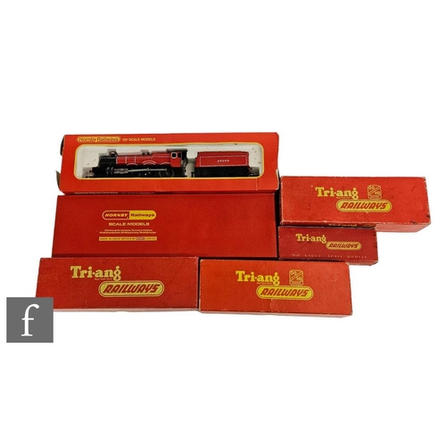 4121 - A collection of OO gauge Triang locomotives, comprising R050 4-6-2 BR black 'Princess Victoria', 4-6... 