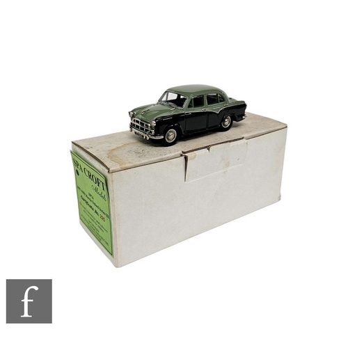 4184 - A Spa Croft Models 1:43 scale SPC6 1957-1959 Morris Oxford Series III in green, boxed.