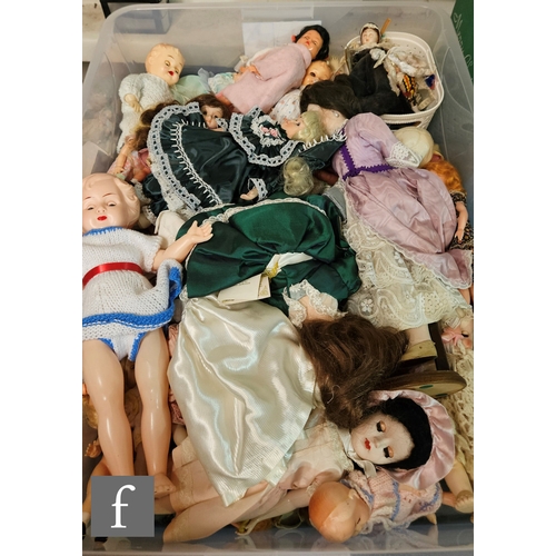 4484 - A collection of assorted dolls, mostly costume dolls and some Hong Kong plastic dolls. (qty)