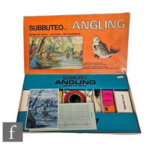 4424 - A Subbuteo Angling set, boxed.