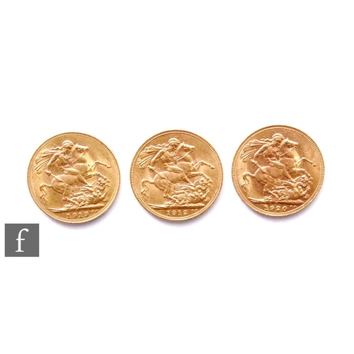 135 - George V - Three sovereigns, 1912, 1919 and 1920, Perth Mint mark, reverse George & Dragon. (3)