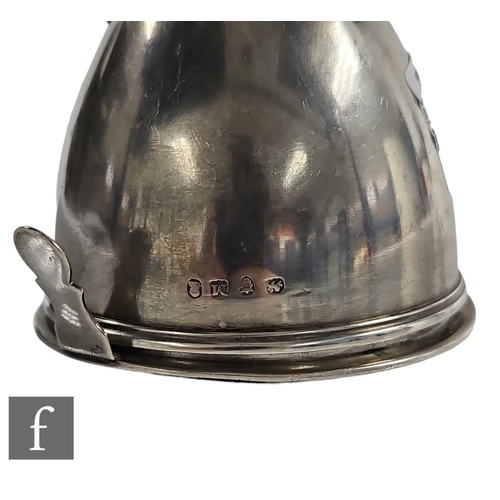 89 - A Georgian hallmarked silver wine funnel of plain form with reeded borders, weight 4oz, height 14cm,... 