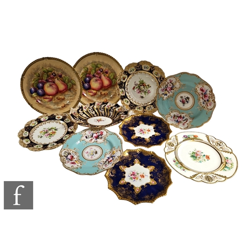 134 - A collection of 19th to early 20th Century English porcelain dessert wares, to include various desse... 