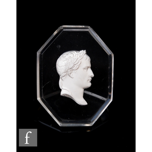 700 - An early 19th Century Sulphide glass portrait, circa 1820-30, depicting Napoleon, encased in clear c... 