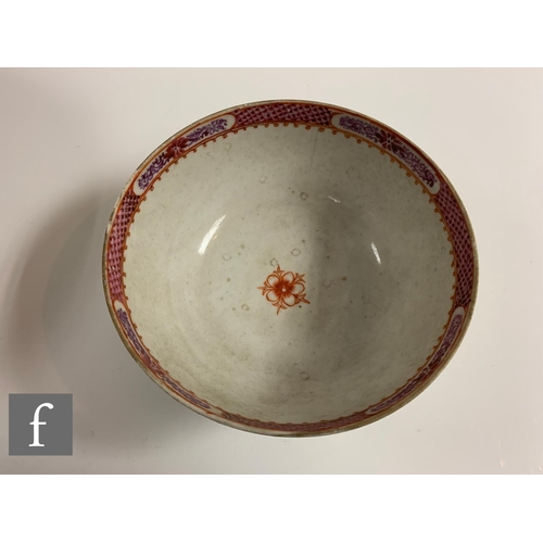 5 - A collection of Chinese ceramics, to include an export Mandarin porcelain bowl, height 11.5cm, diame... 