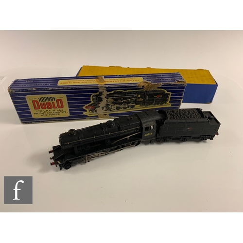 134 - Five OO gauge Hornby Dublo locomotives, comprising LT25 2-8-0 BR black 48158, 3234 2-8-0 BR black 48... 