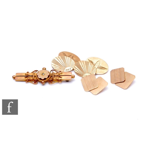 80 - Two pairs of 9ct chain linked cufflinks, canted rectangular and oval examples, with a 9ct bar brooch... 