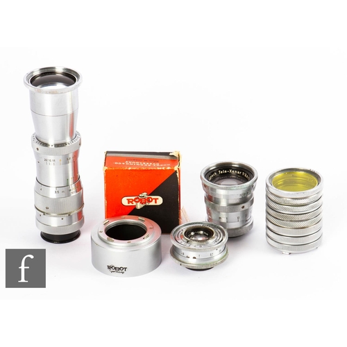 121 - A collection of Robot Schneider Kreuznach lenses and accessories, to include Tele-Xenar f4.5/150mm l... 