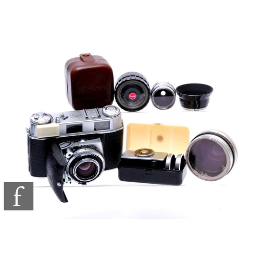 144 - A Kodak Retina IIIc camera outfit, to include camera body, serial number 94049, with Schneider f2 50... 