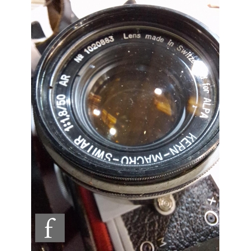 158 - A 1960s Pignons Alpa Reflex 9d SLR 35mm camera, to include camera body serial No.49240, chrome body,... 
