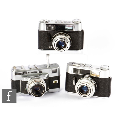 888 - A group of Voigtlander 35mm rangefinder cameras, to include Vitoret DR, serial number 385397, Vitess... 