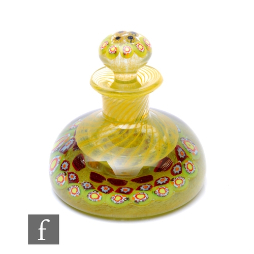 322 - A 20th Century Salvador Ysart glass inkwell, of domed footed form with short collar neck, internally... 