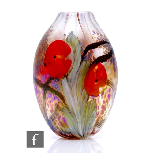 323 - A contemporary Richard P. Golding glass vase, of ovoid form with short collar neck, decorated with l... 