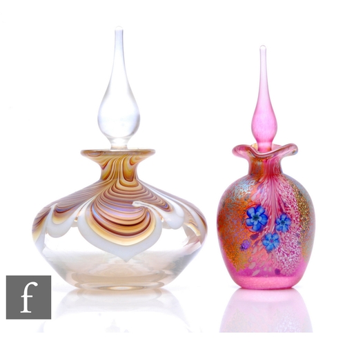 354 - A contemporary Richard P. Golding scent bottle, of squat ovoid form, decorated to the shoulder with ... 