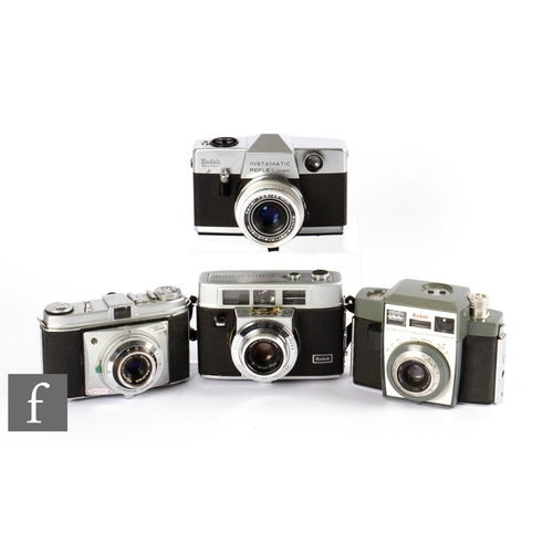 893 - A collection of Kodak 35mm cameras, to include Instamatic Reflex, automatic 35, Coloursnap 35, Retin... 