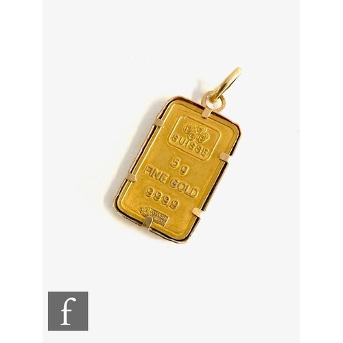 33 - A 24ct gold ingot, weight 5g, loose to an 18ct pendant mount, total weight 6.3g.