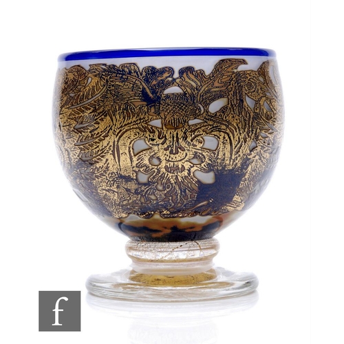 675 - A contemporary Jonathan Harris studio glass vase of chalice form, an early example of the Golden Gra... 