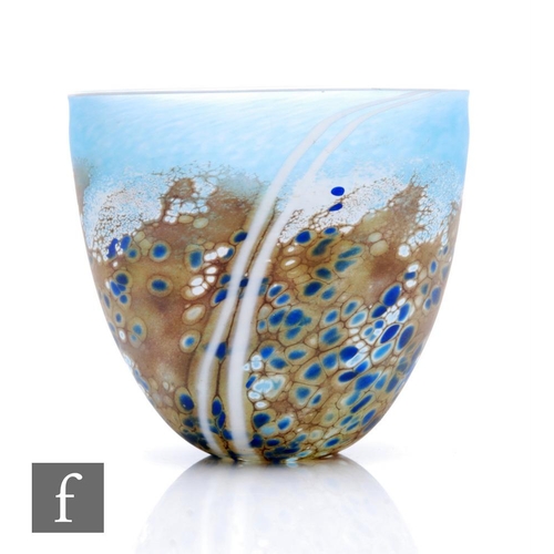 730 - A Martin Andrews contemporary studio glass vase of ovoid form, decorated in the Beach pattern, with ... 