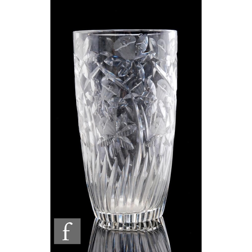 772 - A large 1950s clear crystal cut glass vase designed by David Smith for Webb & Corbett, the body ... 