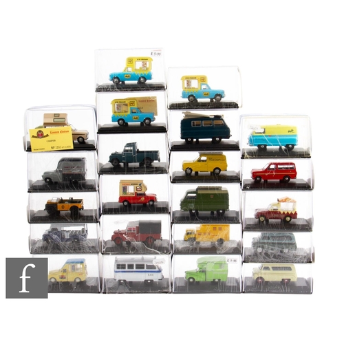 123 - A collection of Oxford Roadshow diecast models, all 1:43 scale, boxed. (22)