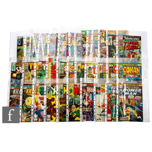 471 - A collection of assorted Marvel comics, to include The Invincible Iron Man, Marvel Super-Heroes, Fan... 