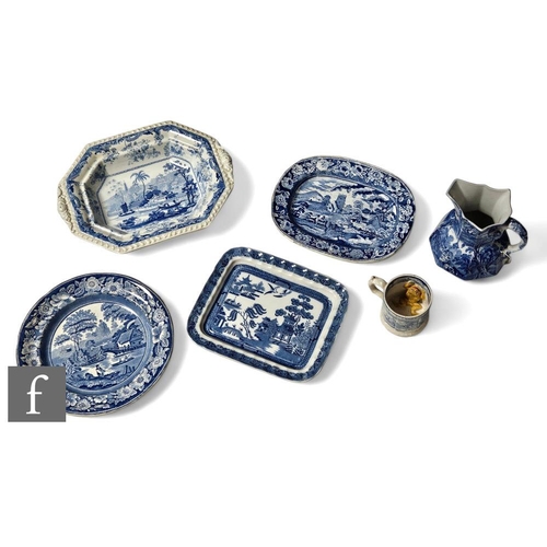 476 - A collection of 19th Century and later blue and white transfer printed items, to include a frog mug,... 