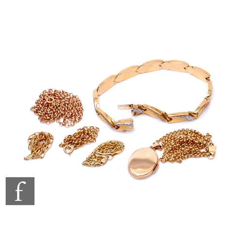 190 - A small parcel lot of 9ct and 14ct gold jewellery, to include two 9ct gold chain bracelets, a 14ct g... 