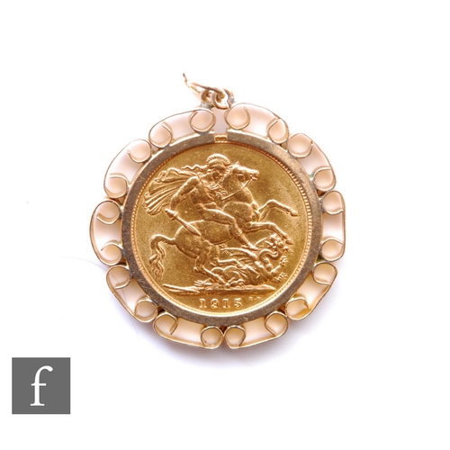 57 - A George V full sovereign dated 1915, loose mounted to a 9ct pendant mount, total weight 10.5g.