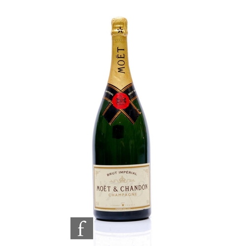 519 - A magnum of Moet & Chandon champagne, 1500ml.PLEASE VIEW CONDITION REPORT