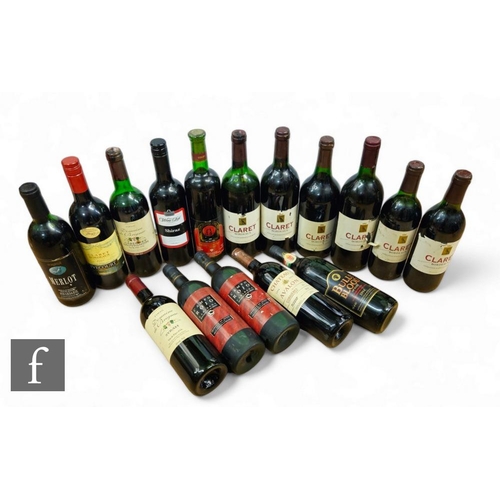 625 - A collection of sixteen bottles of red French and Spanish drinking wine. (16)PLEASE VIEW CONDITION R... 