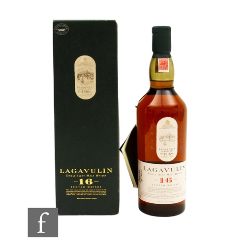 615 - A bottle of Lagavulin 16 years aged single malt whisky, 1990s bottling, 70cl.PLEASE VIEW CONDITION R... 