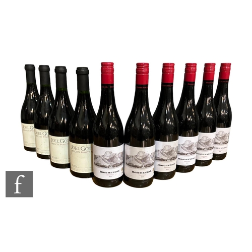 676 - Ten bottles of New World red wines, to include six bottles of Boschendal Pinotage ‘Sommelier Selecti... 