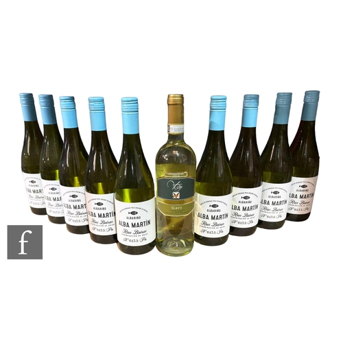 687 - Ten bottles of Spanish and Italian white wine, to include nine bottles of 2021 Alba Martín Rías Baix... 