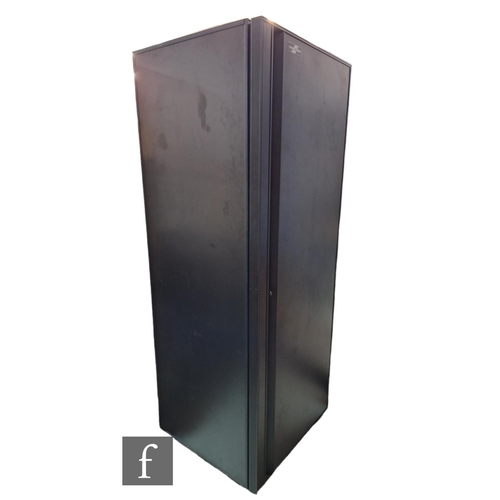 668 - A contemporary wine fridge by Transtherm, solid black powder coat finish, single locking door openin... 