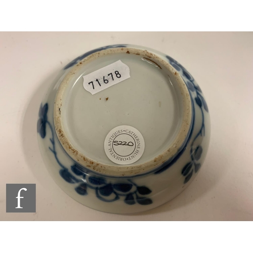 43 - A collection of assorted Chinese shipwreck porcelain cosmetic boxes, to include a 15th Century Hoi A... 