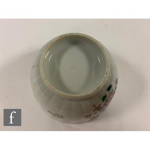 34 - A matched collection of 18th Century Chinese teabowls and saucers, to include four saucers and four ... 