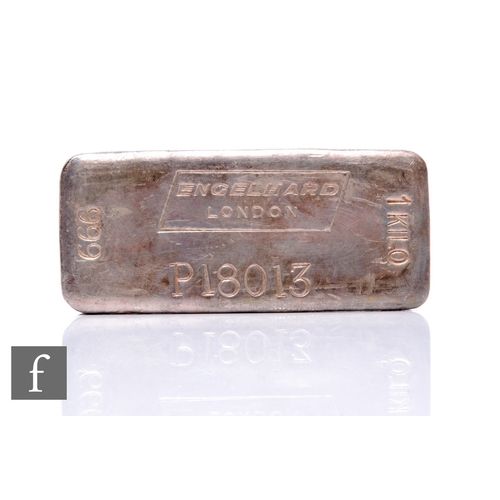 60 - A Engelhard silver 1kg ingot, length 12cm.