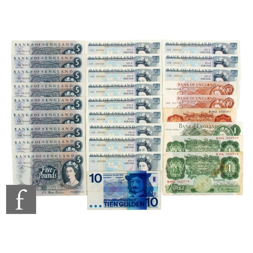 64 - Banknotes - Various five pound notes, series C portrait issue and series D pictorial issue, also ten... 