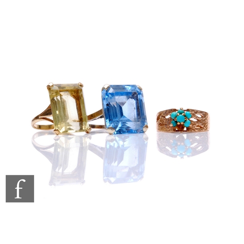 260 - Three 9ct stone set rings, two single stone and one turquoise cluster example, total weight 19.5g, v... 