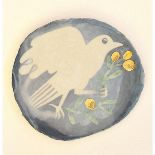 192 - Emily Kate Henshall (Artist based in Cornwall) - White stoneware plate, coloured slip with underglaz... 