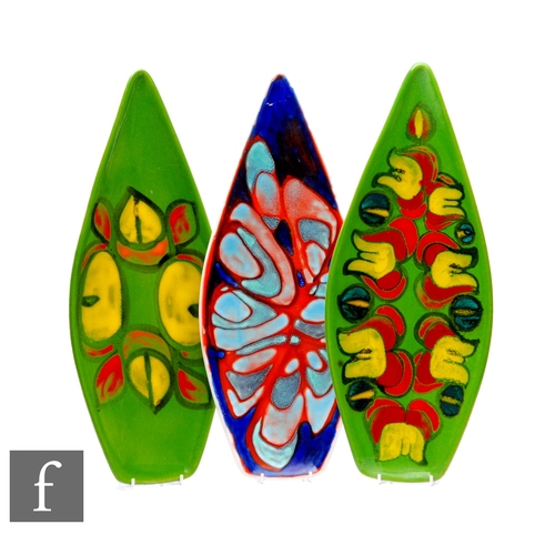 788 - Poole Pottery - A Delphis pattern spear head number 82 dish, stylised abstract design over green gro... 