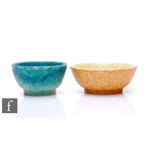 136 - Ruskin Pottery - A small crystalline bowl with graded orange to yellow interior, impressed mark and ... 